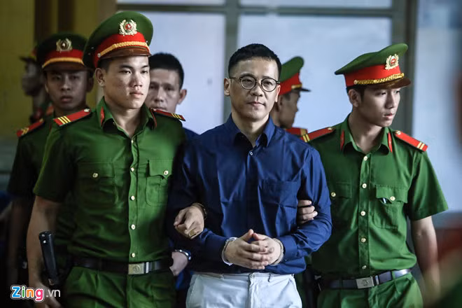 Bị cáo Phan Thành Mai. Ảnh: Tùng Tin.