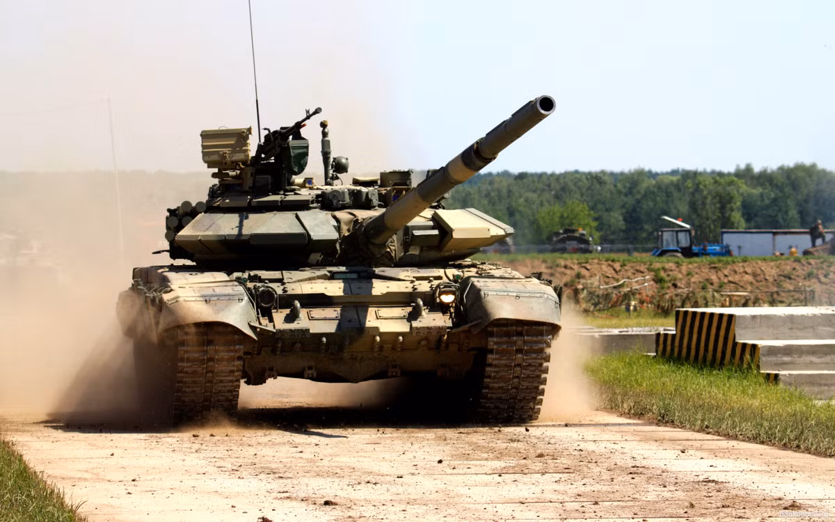 Cũng lấy mốc là năm 2020, phía Ấn Độ dự kiến sẽ có khoảng tổng cộng 1330 chiếc xe tăng T-90M. Nguồn ảnh: Indian.