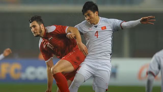 Trung vệ Tiến Dũng nổi bật trong trận hòa U23 Syria 0-0. Ảnh: AFC.