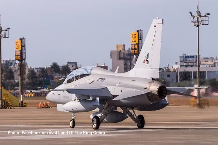 Theo đó, cả hai động cơ phản lực GE F404 trên những chiếc T-50TH của Thái Lan đều gặp sự cố trước khi được Hàn Quốc bàn giao cho nước này. Thông tin trên cũng được phía Không quân Hoàng gia Thái Lan xác nhận với báo giới. Nguồn ảnh: Combat.