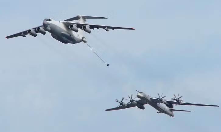 Ra đời từ năm 1983, máy bay tiếp nhiên liệu Il-78 tiền thân của Il-78M-90A là một trong những dòng máy bay vận tải thành công nhất của Liên Xô trước đây. Nguồn ảnh: Defence.