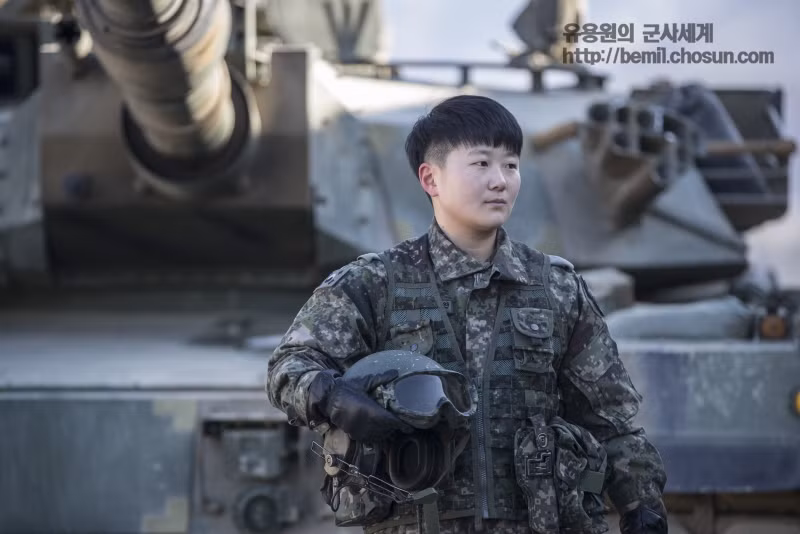 Hàn Quốc phải nhập khẩu nhiều công nghệ để trang bị cho xe do nền công nghiệp quốc phòng nước này chưa đủ năng lực để tự sản xuất hoàn toàn một mẫu xe tăng chiến đấu chủ. Ảnh: Chosun.