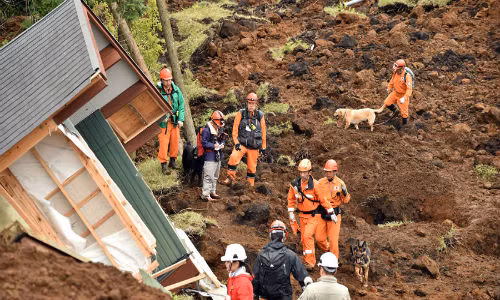 Nguoi Viet dang lanh nan dong dat tai trai quan doi Nhat Ban