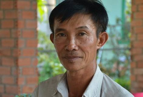 Ông Nguyễn Văn Bỉ, người bị khởi tố tội vi phạm các quy định về quản lý nhà ở chỉ vì cất cái chòi vịt. Ảnh: LỆ TRINH.