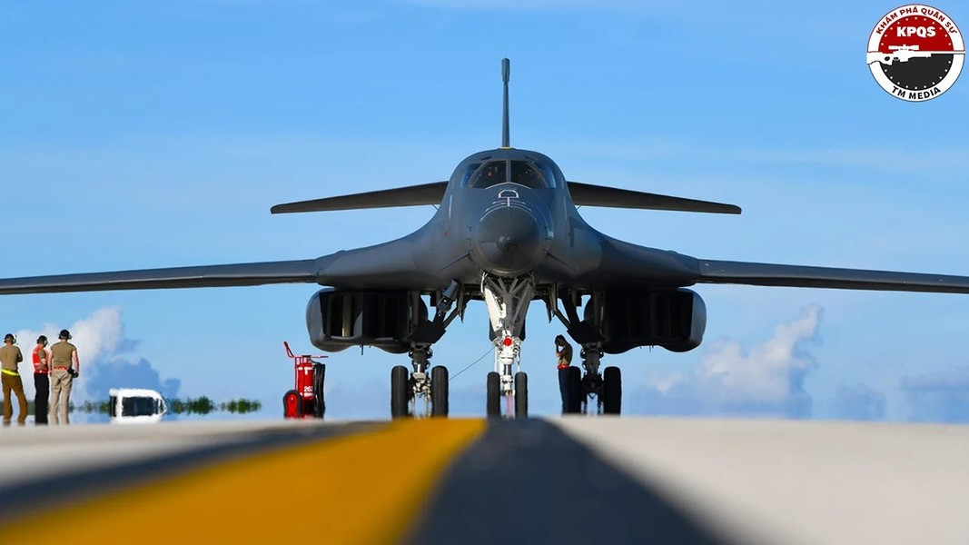 10 triệu USD đã được Quốc hội Mỹ phân bổ để tích hợp giá treo mới, bao gồm những bài thử nghiệm trên mặt đất và trên không. Nếu kết quả tích cực, Boeing sẽ nhận đơn đặt hàng sản xuất và trang bị cho ít nhất 50 máy bay ném bom đang hoạt động trong Không quân Mỹ.