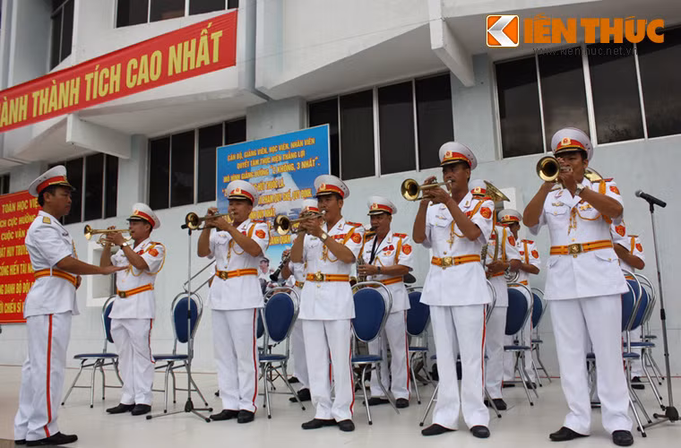 Đội quân nhạc, thành phần không thể thiếu trong các buổi lễ lớn.