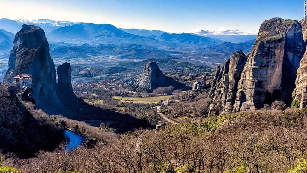 Kinh ngac quan the tu vien lac troi tren khong