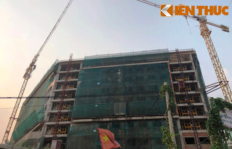 Theo kết luận thanh tra, việc lập, thẩm định, phê duyệt thiết kế kỹ thuật, thiết kế bản vẽ thi công, dự toán xây dựng công trình chưa phù hợp dẫn tới giá trị dự toán được duyệt sai tăng thêm gần 105 tỷ đồng. Bên cạnh đó, công tác nghiệm thu thanh toán cũng sai sót dẫn đến thanh toán sai với số tiền gần 1,7 tỷ đồng.