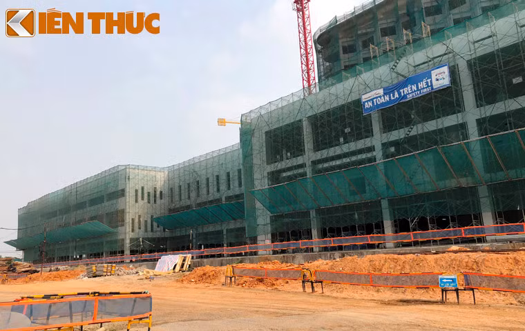 Phó Chủ tịch UBND TPHCM Nguyễn Thị Thu vừa có văn bản chấp thuận điều chỉnh thời gian thực hiện dự án đầu tư xây dựng cơ sở 2 Bệnh viện Ung Bướu TP đến hết năm 2019. Bên cạnh đó, UBND TPHCM yêu cầu Ban quản lý đầu tư xây dựng các công trình thuộc Sở Y tế cần nghiêm túc rút kinh nghiệm việc chậm tiến độ dự án; tổ chức kiểm điểm tập thể, cá nhân liên quan làm chậm tiến độ dự án.