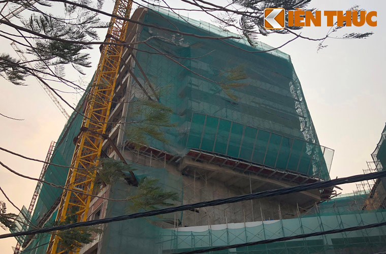 Sau đó, Sở Y tế TP đã yêu cầu đơn vị tư vấn thiết kế dự án đầu tư xây dựng cơ sở 2 Bệnh viện Ung Bướu lập lại dự toán, điều chỉnh giảm số tiền hơn 94 tỷ đồng.