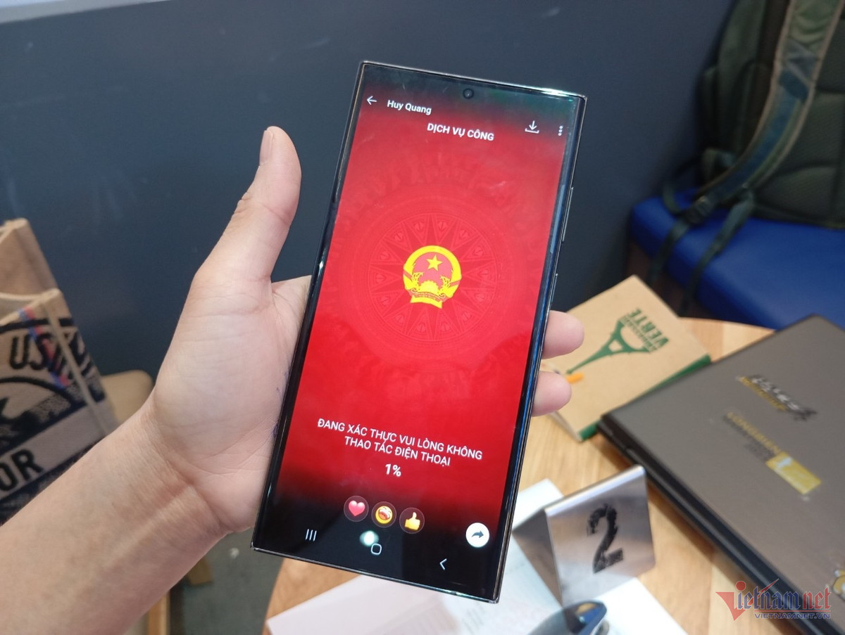 Cài app “Dịch vụ công” giả mạo, Giám đốc bị mất 2,8 tỷ - Hình 2 Cai app “Dich vu cong” gia mao, Giam doc bi mat 2,8 ty-Hinh-2