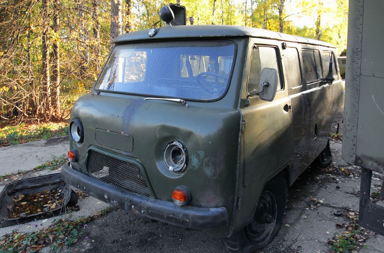 Một chiếc ô tô UAZ-452, đây từng là một trong những xe được ưa chuộng nhất thời Liên Xô. Ngày nay, nó vẫn còn hoạt động ở nhiều nơi trên thế giới.