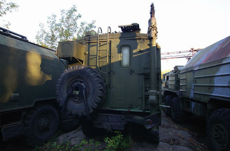 Xe phục vụ thông tin liên lạc.