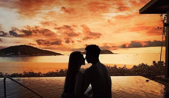 Ban gai Van Thanh dang anh tinh tu fan noi dieu 