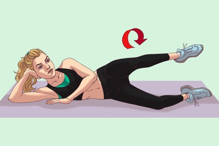 8. Xoay tròn chân - Nằm xuống, hơi co chân về phía trước. - Nâng một chân lên cao. Làm chuyển động tròn chậm theo chiều kim đồng hồ. - Mỗi bên thực hiện 10 lần.