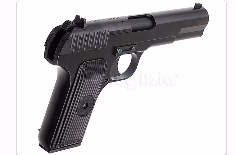 K54 là súng ngắn được sử dụng với số lượng lớn nhất, K54 là cách gọi Việt hóa của dòng súng “Type 1954”, đây là phiên bản copy của khẩu TT-33 nổi tiếng của Liên Xô. Hiện tại Việt Nam đang sử dụng cả phiên bản TT-33 do Liên Xô sản xuất, Type1954 do Trung Quốc sản xuất, và K54VN do Việt Nam sản xuất.