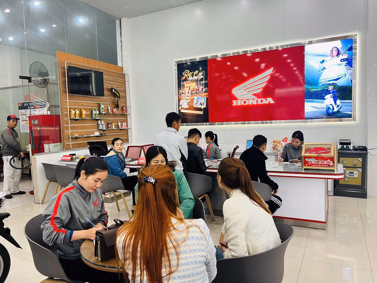 Honda Binh Thuy tri an khach hang “rinh qua don Noel, chao xuan 2025”-Hinh-6