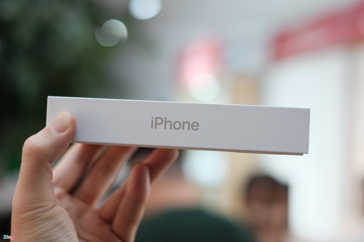 Cua hang dien thoai huong loi nho Apple bo cu sac iPhone-Hinh-4