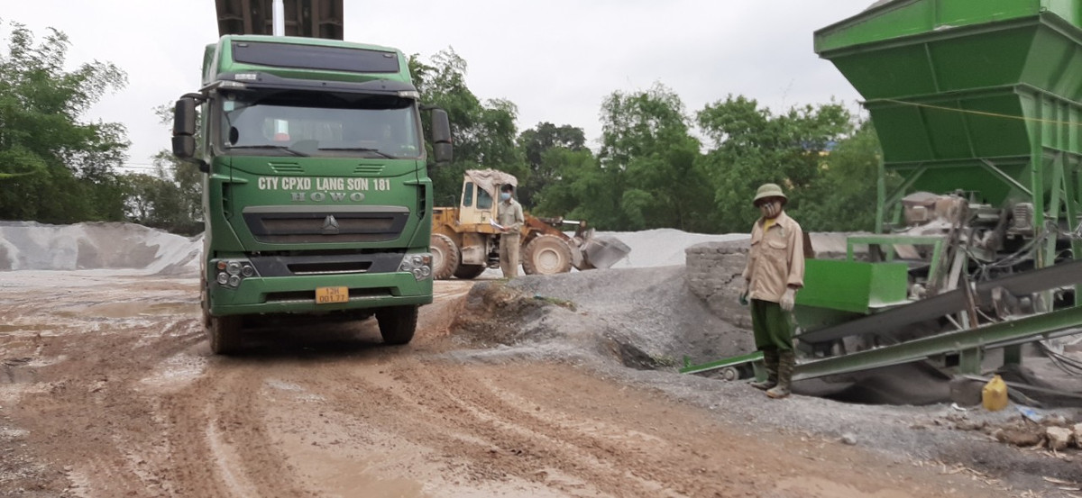 Bac Giang: Tram tron be tong khong phep ngang nhien hoat dong gay o nhiem-Hinh-2
