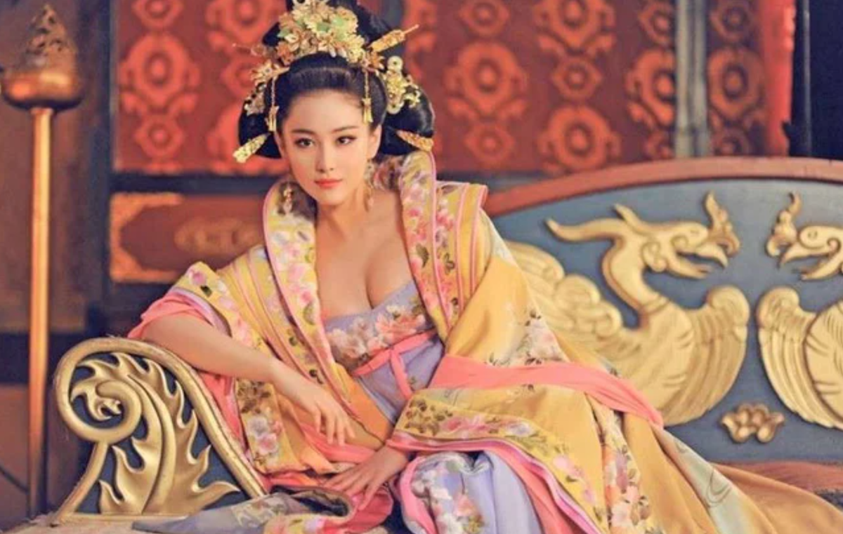 Noi tieng khong so troi, nhung Vo Tac Thien khiep dam con vat nay