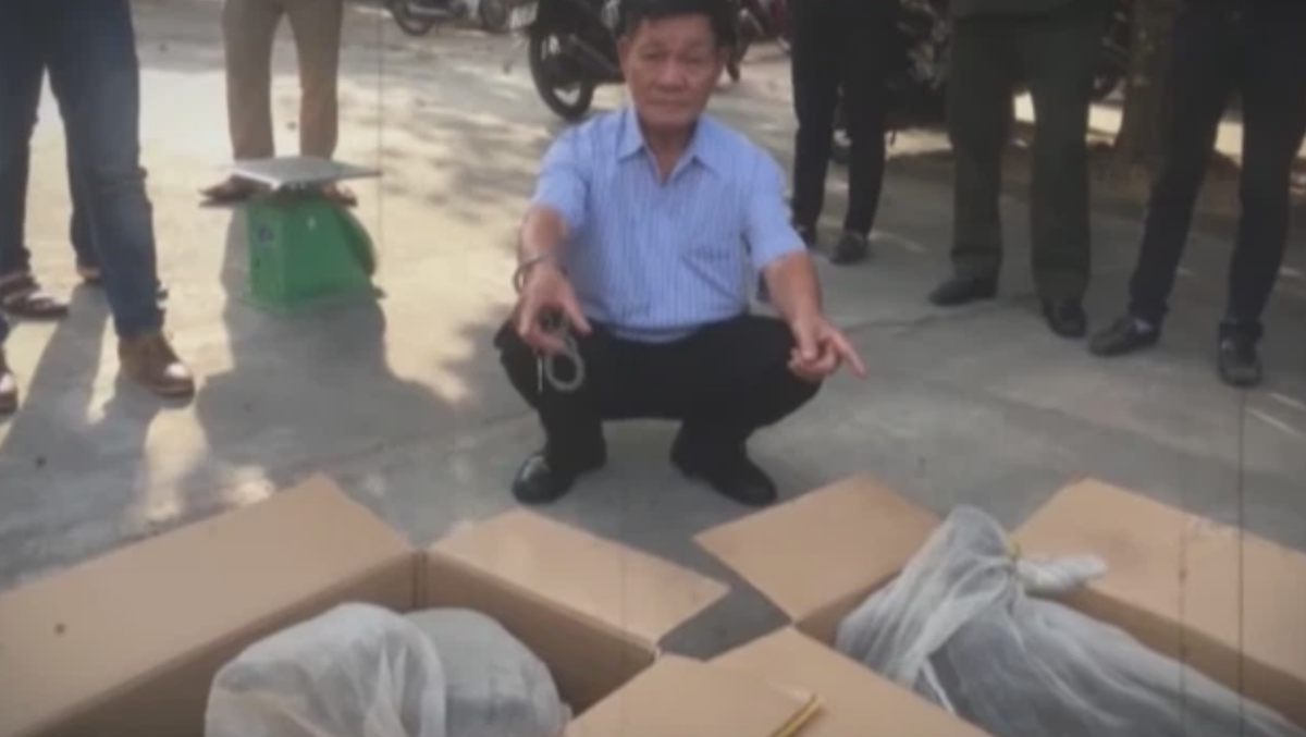 Can ham chua hang chuc tan “vang” va bo mat that cua nguoi dan ba gian xao