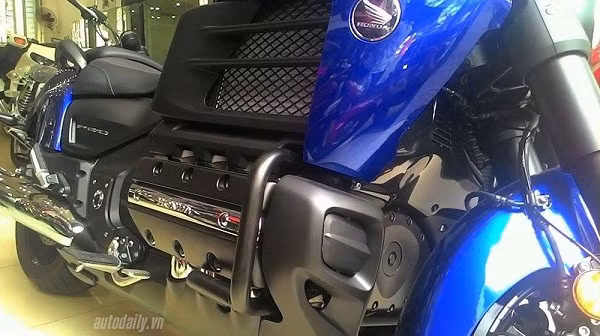 Sieu pham Honda Gold Wing F6C Valkyrie 2014 vua den VN-Hinh-5