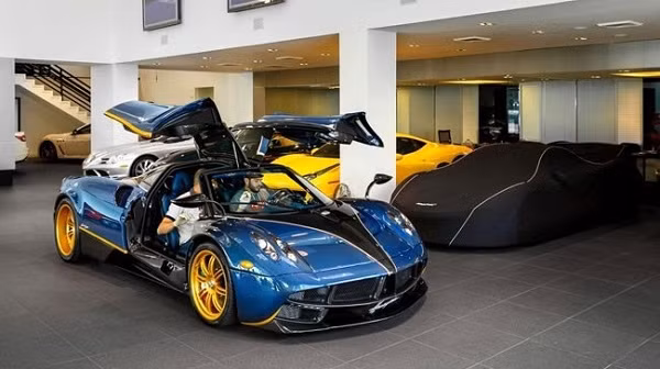 [VX-6]Sieu xe Pagani Huayra doc nhat vo nhi da co chu
