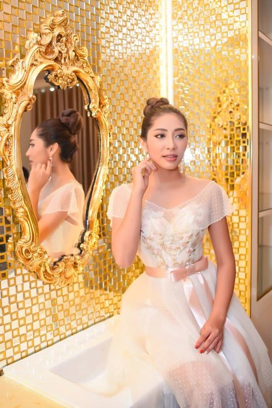 Hoa hậu Đặng Thu Thảo.