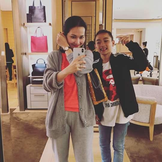 Kim Hiền khá tức giận khi có kẻ ức hiếp con trai của cô.