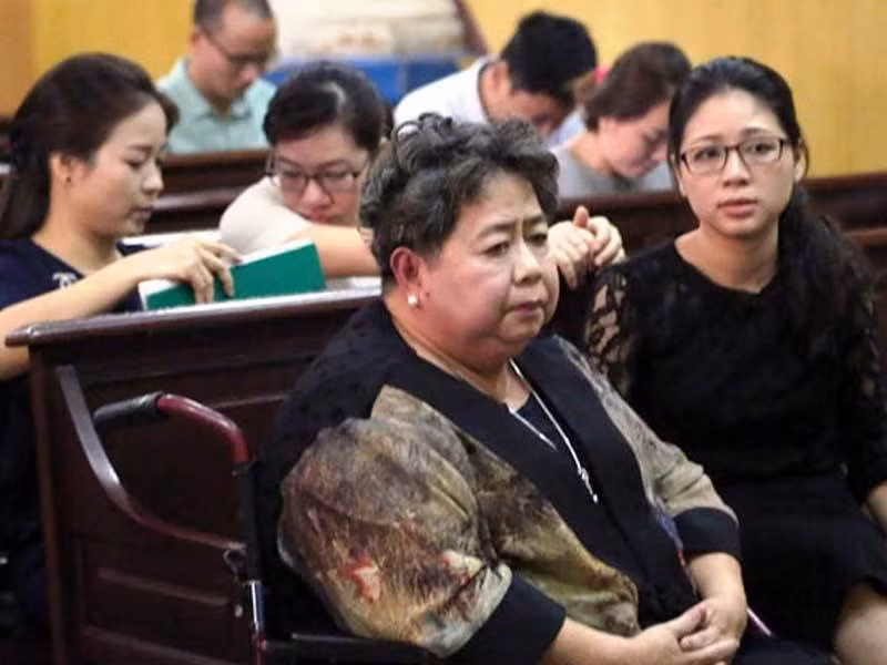 Y an 30 nam tu voi ba Hua Thi Phan, buoc boi thuong hon…16.000 ty