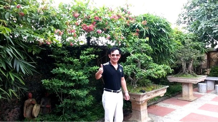 Ở trang trại này, Quang Tèo nuôi nhiều loại động vật như chó, chim công và cả cá sấu hỏa tiễn.