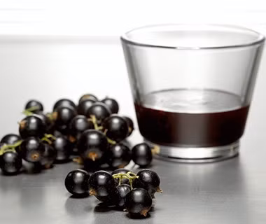 10. Phần Lan: nước ép nho đen. Giàu vitamin C và chất chống oxy hóa, nước ép nho đen vừa là loại nước giải khát phổ biến vừa có công dụng chữa cảm lạnh cho người Phần Lan. 