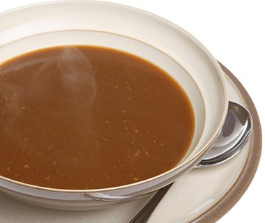 12. Đuôi bò. Ở nhiều nước, món ăn chế biến với đuôi bò thường được sử dụng để chữa trị cảm lạnh, với nhiều phương thức khác nhau. Người Thái Lan thường nấu súp đuôi bò với rất nhiều ớt cay, Indonesia nổi tiếng với đuôi bò chiên hoặc nướng, hay như ở Anh thì có đuôi bò trộn cà chua đóng sẵn. 