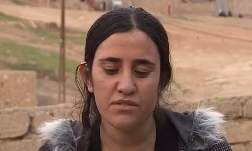 Hàng nghìn phụ nữ và bé gái Yazidi đã bị phiến quân IS bắt làm nô lệ. Ảnh: RT.