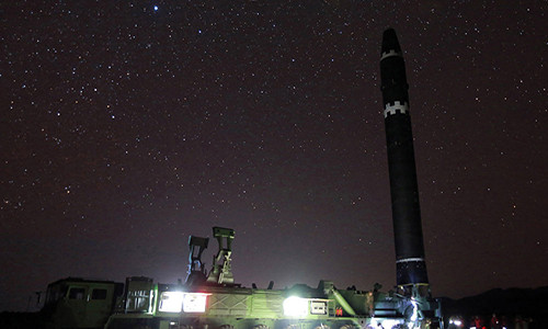 Tên lửa đạn đạo xuyên lục địa Hwasong-15 của Triều Tiên.