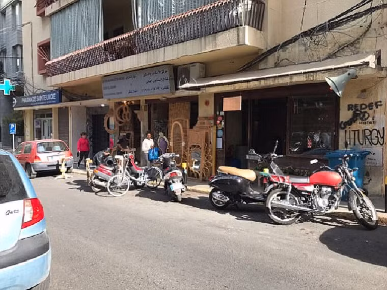 Hãng thông tấn NNA của Lebanon đưa tin, Tarek đã nhận tội giết người. Theo lời khai của Tarek, đối tượng này đã đón cô Dykes ở quận Gemmayzeh vào tối muộn hôm 15/12 khi cô rời khỏi câu lạc bộ đêm Demo (ảnh). Ảnh: Daily Mail.