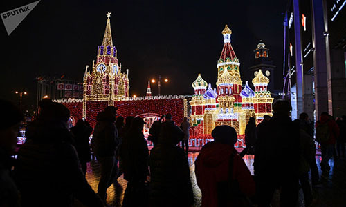 Thủ đô Moscow được trang hoàng rực rỡ đón Năm Mới hồi năm 2016. Ảnh: Sputnik.