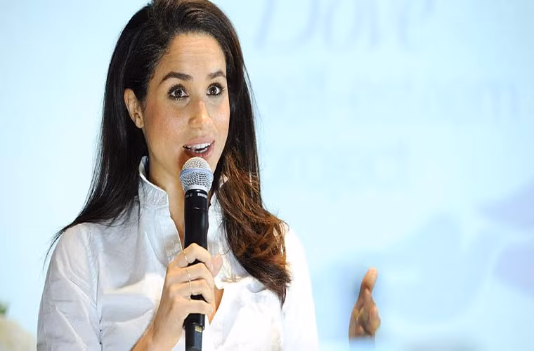 Meghan sẽ không được phép công khai bày tỏ quan điểm chính trị hay ý kiến cá nhân, đặc biệt là trước công chúng. Ảnh: Richest.