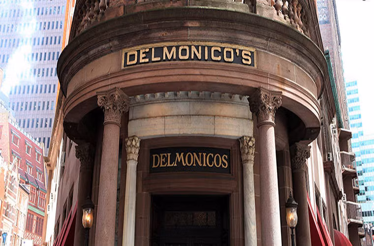 Delmonico trở thành nhà hàng ăn uống sang trọng đầu tiên của New York khi nó được mở cửa vào năm 1837. Ảnh: ATI.