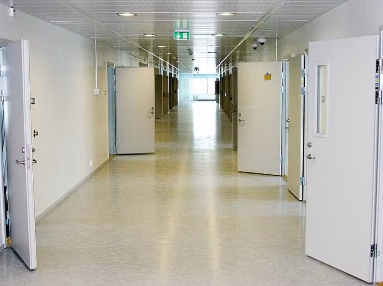 Được mở cửa vào năm 2010, nhà tù Halden do kiến trúc sư Erik Moller thiết kế được đánh giá là nhà tù nhân đạo nhất thế giới dù nơi đây canh phòng nghiêm ngặt. Ảnh: BI.