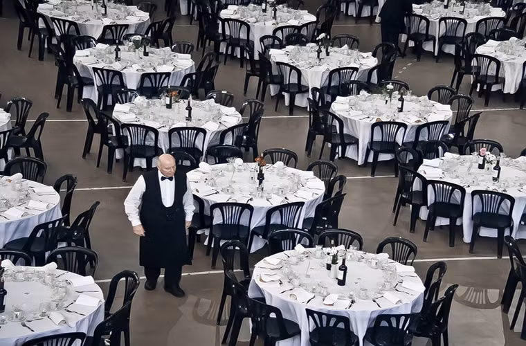 Một phòng ăn có sức chứa lên tới 200 vị khách...Ảnh: BI.