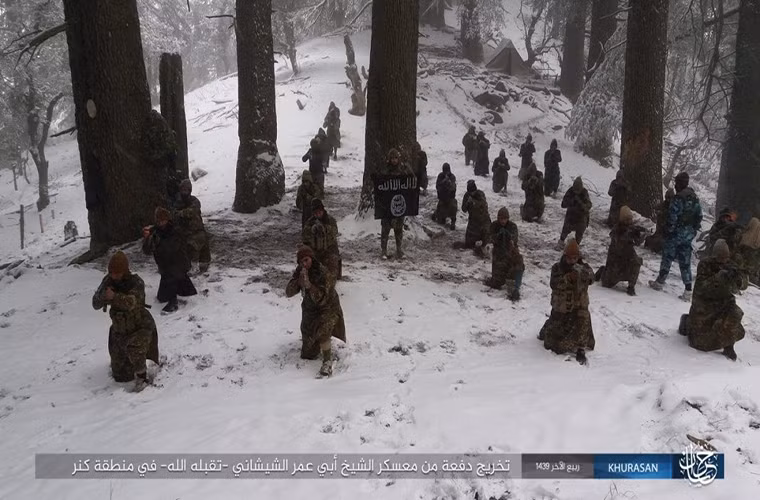 Những bức ảnh được IS tung ra chỉ vài ngày sau khi ông Zamir Kabulov, đặc phái viên kiêm người đứng đầu Vụ Trung Đông thuộc Bộ Ngoại giao Nga, ngày 23/12 cảnh báo hiện có khoảng 10.000 tay súng IS ở Afghanistan và đó thực sự là mối đe dọa đối với nhiều quốc gia. Ảnh: AMN.
