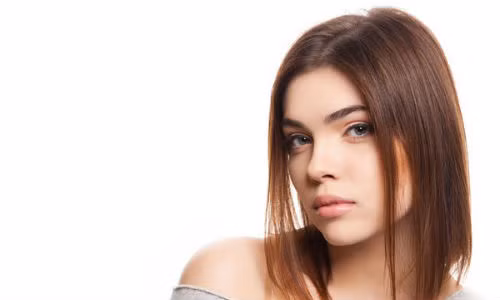 Người có mái tóc mỏng khá thông minh, có tài về văn học nghệ thuật, thận trọng trong từng lời nói nhưng lại không có lòng vị tha. Ảnh minh họa: Hairstyle Stars.