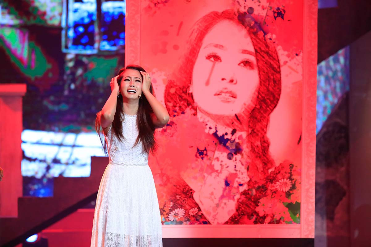 Phan Ngoc Luan cuoi guong khi hut giai 150 trieu-Hinh-5