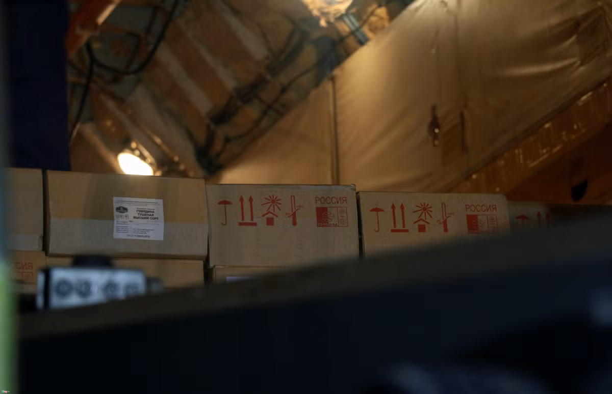 Theo ông Nguyễn Duy Bắc, số hàng này sẽ giúp cho người dân vừa chịu ảnh hưởng của cơn bão số 12 vượt qua những ngày khó khăn.