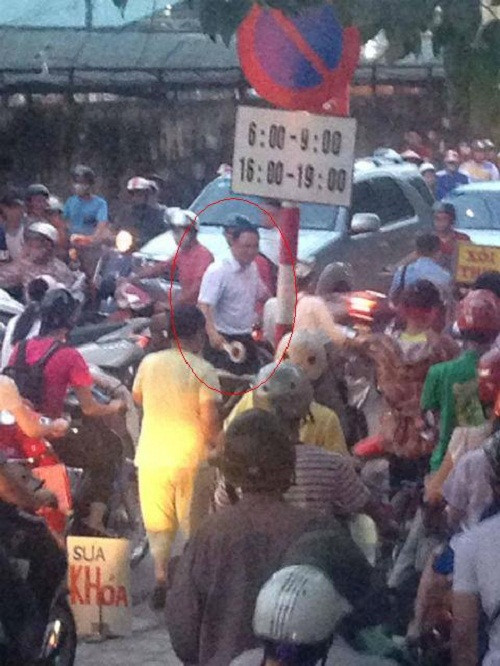 Ong Khuat Viet Hung cam “vi ruoi” phan luong giao thong gay sot