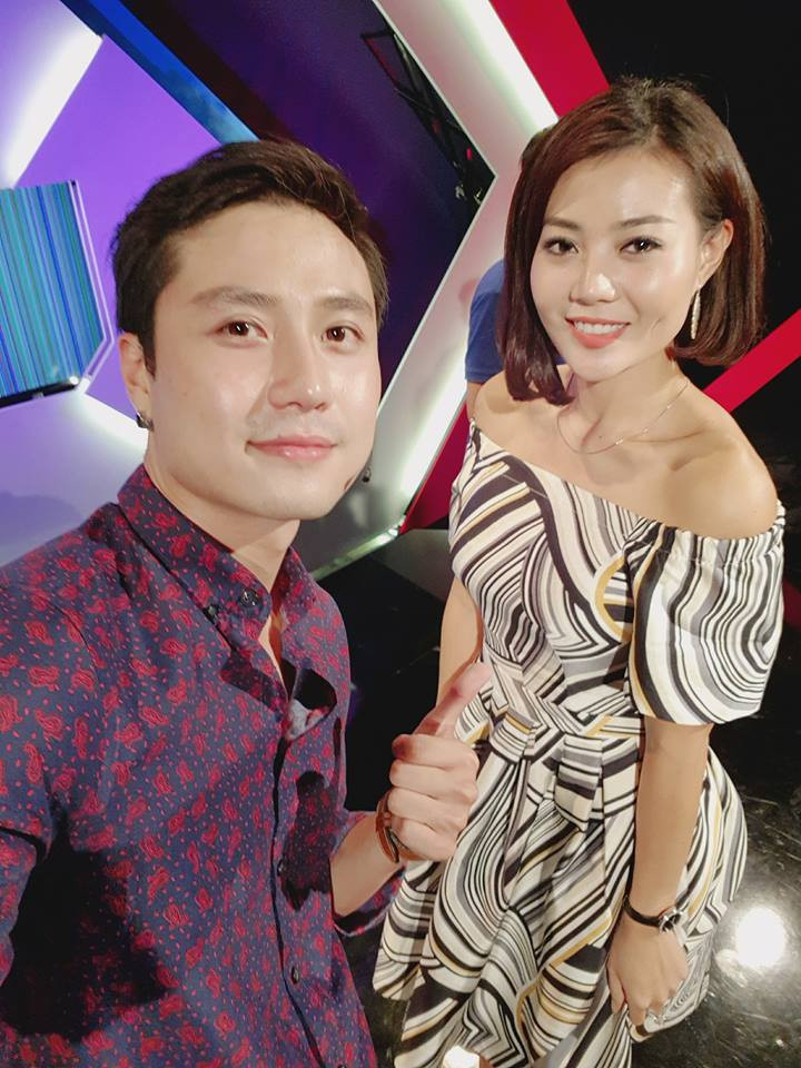 Thanh Sơn cũng hay diện sơ mi đi sự kiện.