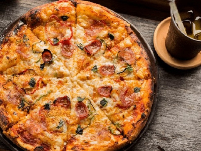 Các loại ngũ cốc tinh lọc: Các loại ngũ cốc tinh lọc như bánh mì, bánh pizza, ngũ cốc...nên tránh trong thời kỳ “đèn đỏ” vì nó có thể dẫn đến táo bón. Thay vào đó, bạn có thể lựa chọn các loại ngũ cốc nguyên hạt, có chỉ số GI thấp tốt cho hệ thống tiêu hóa của bạn.