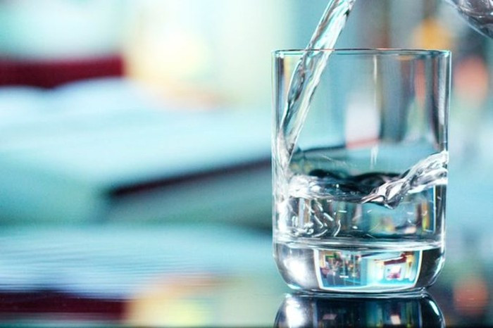 Nước là một thứ không thể thiếu để duy trì sự sống đồng thời giúp giảm lo âu, căng thẳng.