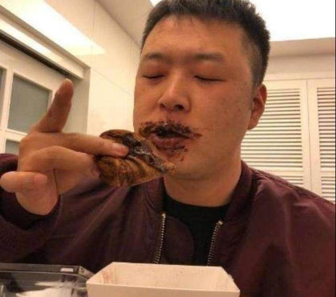 Sự bùng nổ của nó đã khiến các tiệm trà bánh trên khắp Trung Quốc thi nhau bán Zang Zang Bao.